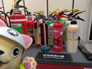 様々な家庭用消火器